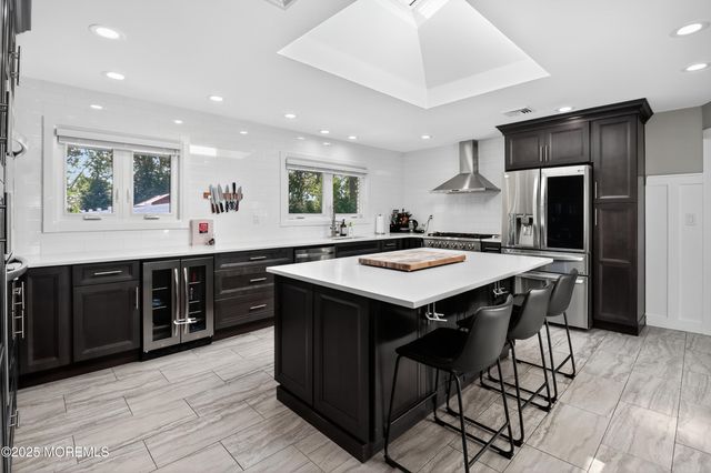 8 Lake Drive, Freehold, NJ 07728