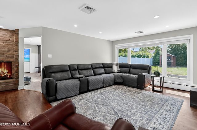 8 Lake Drive, Freehold, NJ 07728