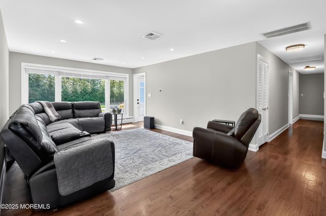 8 Lake Drive, Freehold, NJ 07728