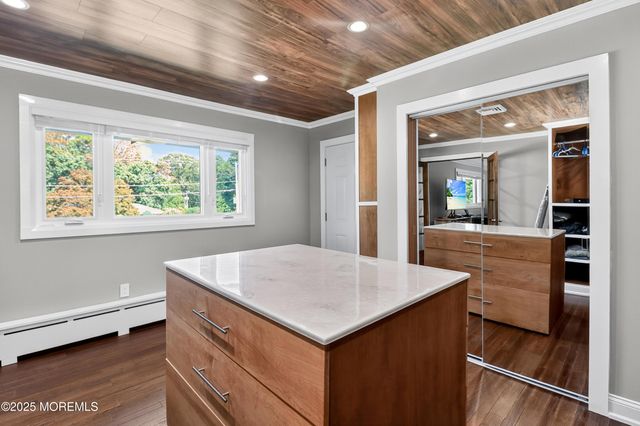 8 Lake Drive, Freehold, NJ 07728