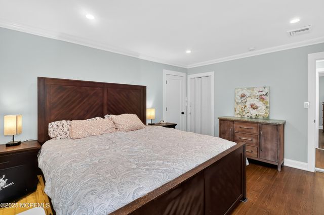 8 Lake Drive, Freehold, NJ 07728