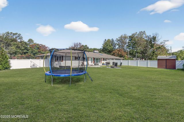 8 Lake Drive, Freehold, NJ 07728