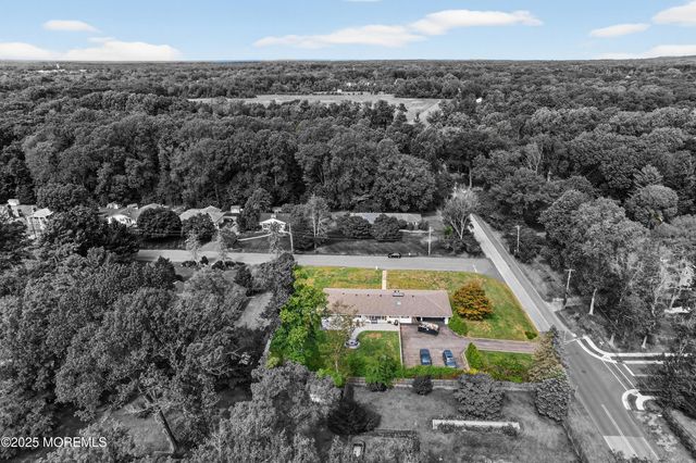 8 Lake Drive, Freehold, NJ 07728