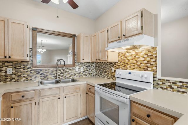 7242 Grimms Landing, Navarre, FL 32566