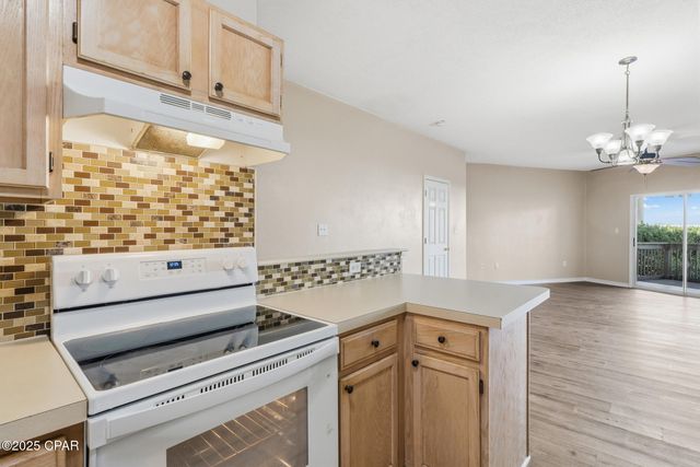 7242 Grimms Landing, Navarre, FL 32566