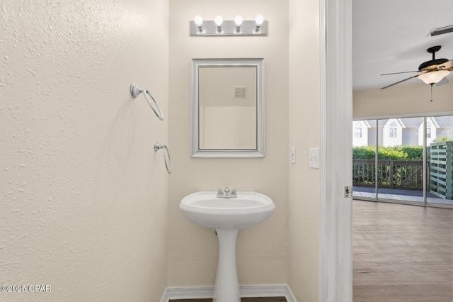 7242 Grimms Landing, Navarre, FL 32566