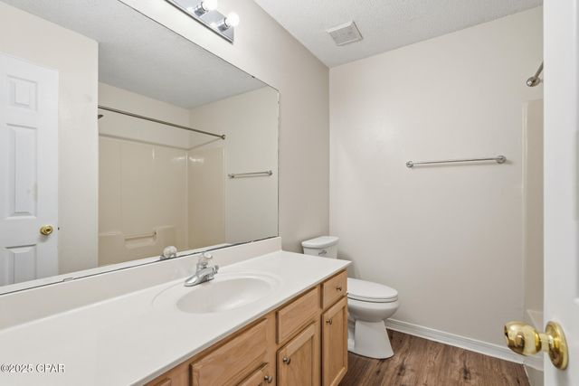 7242 Grimms Landing, Navarre, FL 32566