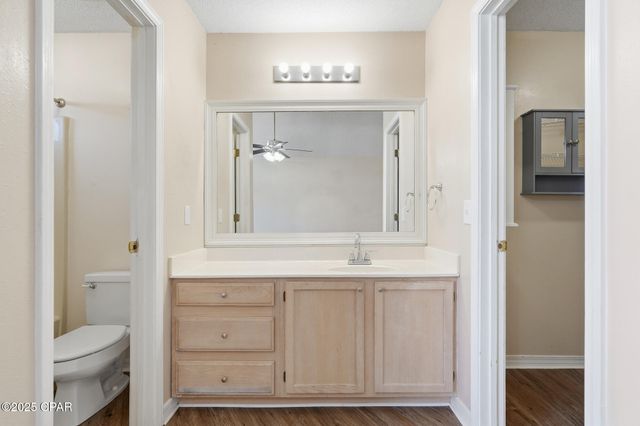 7242 Grimms Landing, Navarre, FL 32566