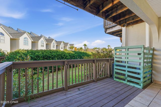 7242 Grimms Landing, Navarre, FL 32566