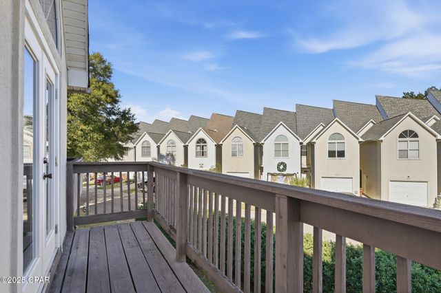 7242 Grimms Landing, Navarre, FL 32566