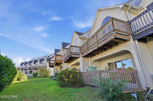 7242 Grimms Landing, Navarre, FL 32566