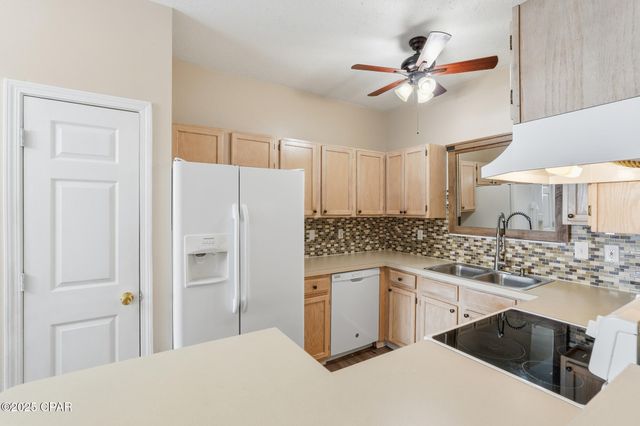 7242 Grimms Landing, Navarre, FL 32566