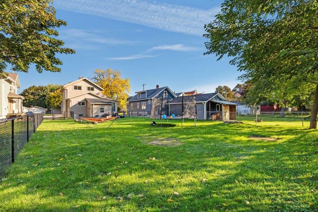 333 W 11TH AVENUE, Oshkosh, WI 54902