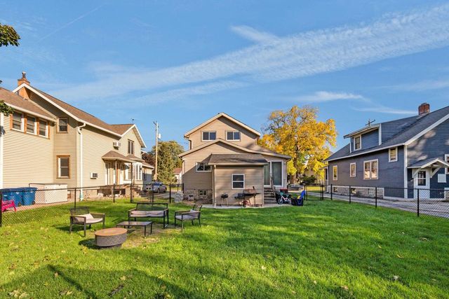 333 W 11TH AVENUE, Oshkosh, WI 54902