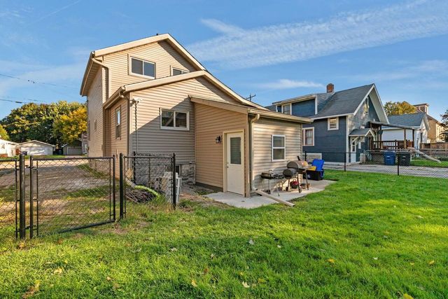 333 W 11TH AVENUE, Oshkosh, WI 54902