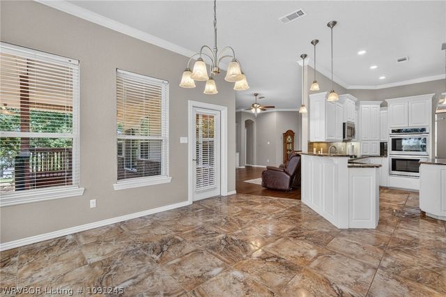 8535 Crestline Drive, Hackett, AR 72937