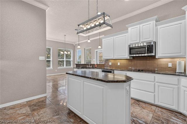 8535 Crestline Drive, Hackett, AR 72937