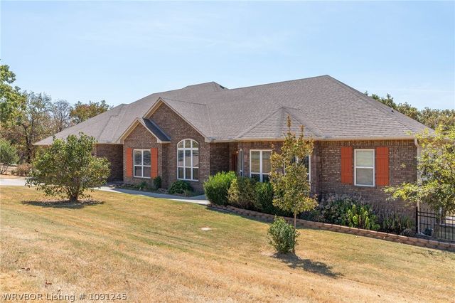 8535 Crestline Drive, Hackett, AR 72937