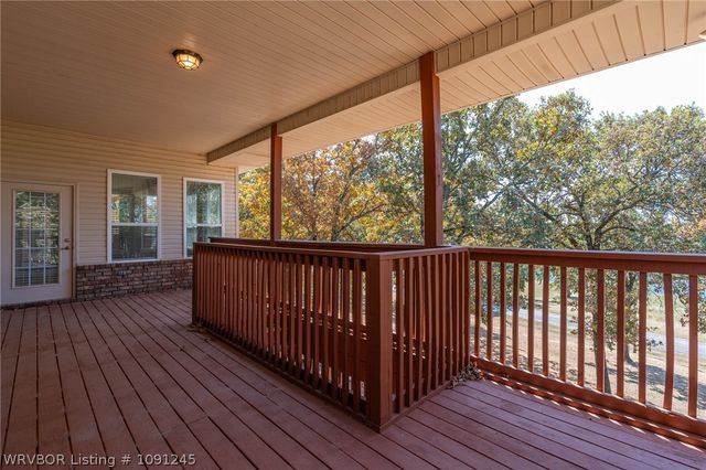 8535 Crestline Drive, Hackett, AR 72937