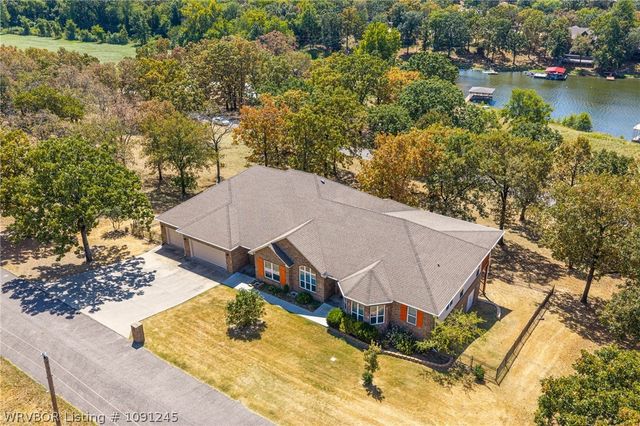 8535 Crestline Drive, Hackett, AR 72937
