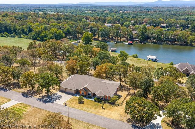8535 Crestline Drive, Hackett, AR 72937
