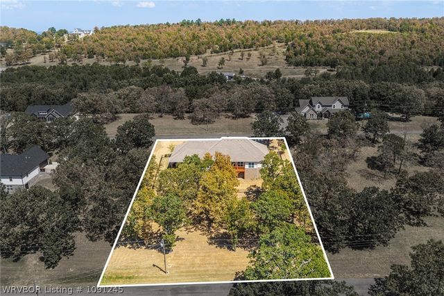 8535 Crestline Drive, Hackett, AR 72937
