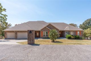 8535 Crestline Drive, Hackett, AR 72937