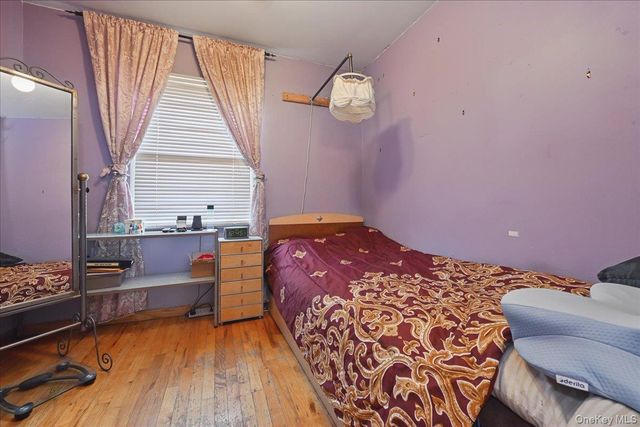 6239 Douglaston Parkway 19, Douglaston, NY 11362