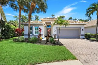 16221 Parque LN, Naples, FL 34110