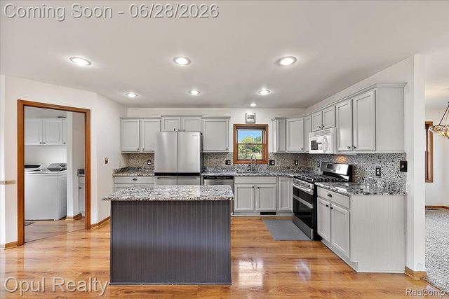 23815 Carleton West Road, Sumpter Township, MI 48111