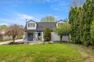 2985 Lafayette Drive, Trenton, MI 48183