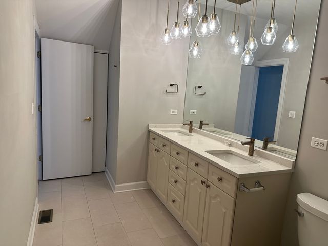 708 N Orleans Street A, Chicago, IL 60654