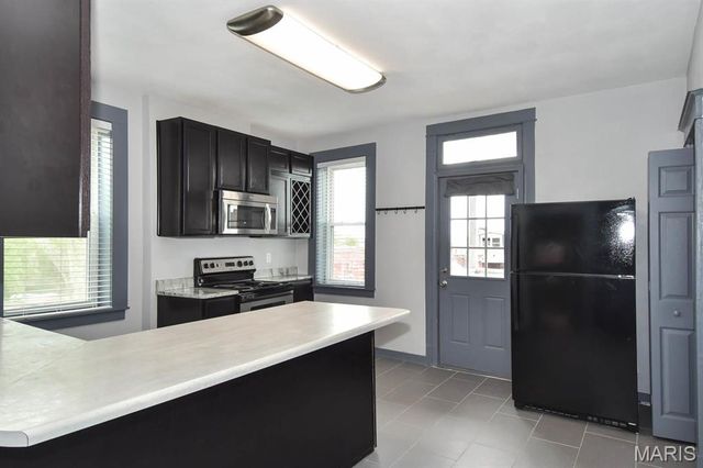 3302 9th Street A, St Louis, MO 63118