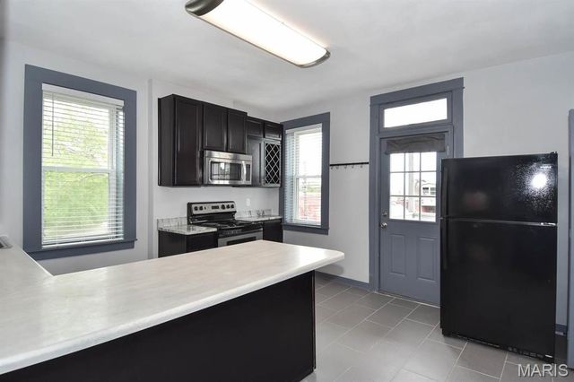 3302 9th Street A, St Louis, MO 63118