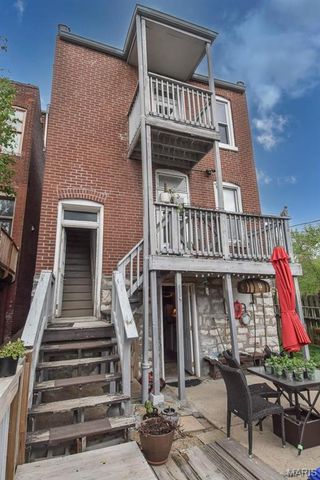 3302 9th Street A, St Louis, MO 63118