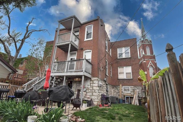 3302 9th Street A, St Louis, MO 63118