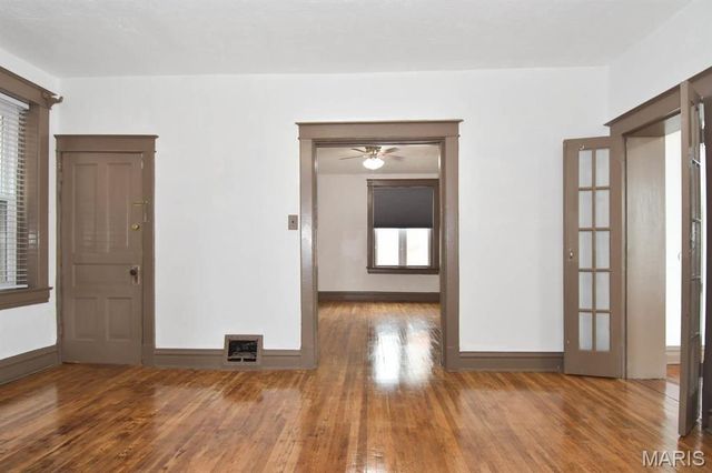 3302 9th Street A, St Louis, MO 63118