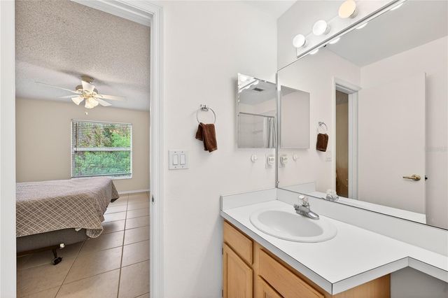 13917 TIMBERLAND DRIVE 201, Orlando, FL 32824