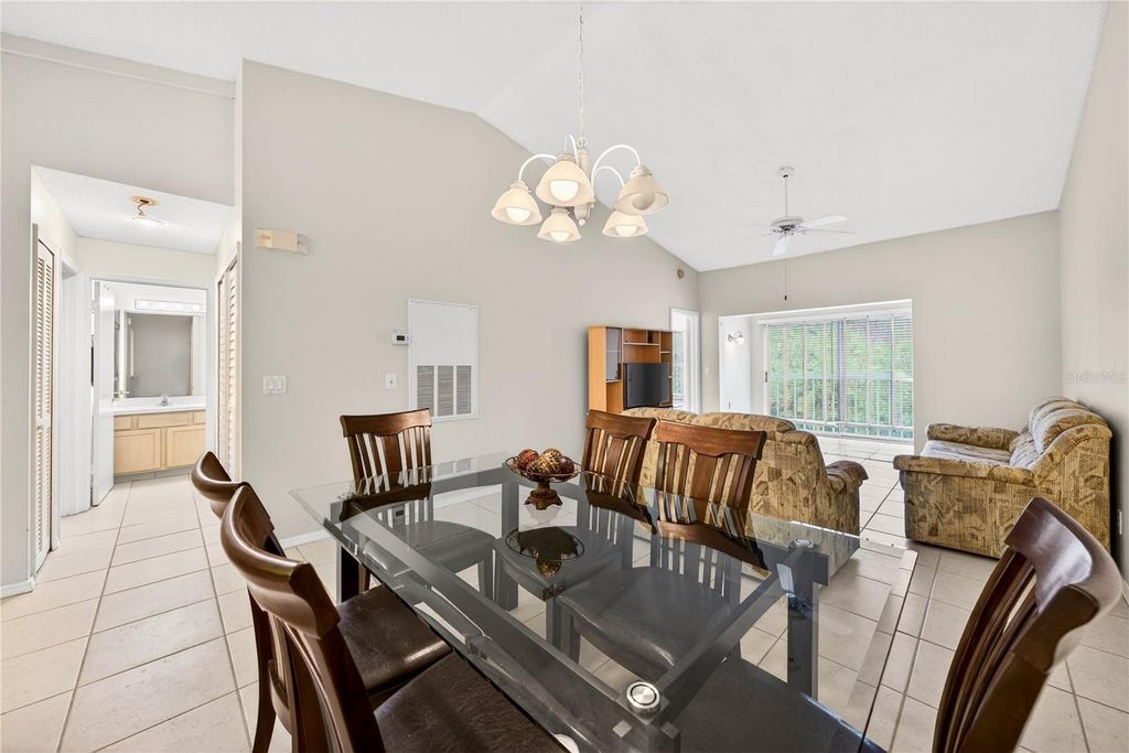 Image 13 of property listing at 13917 TIMBERLAND DRIVE 201, Orlando, FL 32824