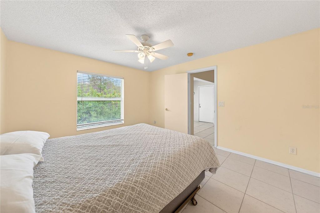 Image 21 of property listing at 13917 TIMBERLAND DRIVE 201, Orlando, FL 32824