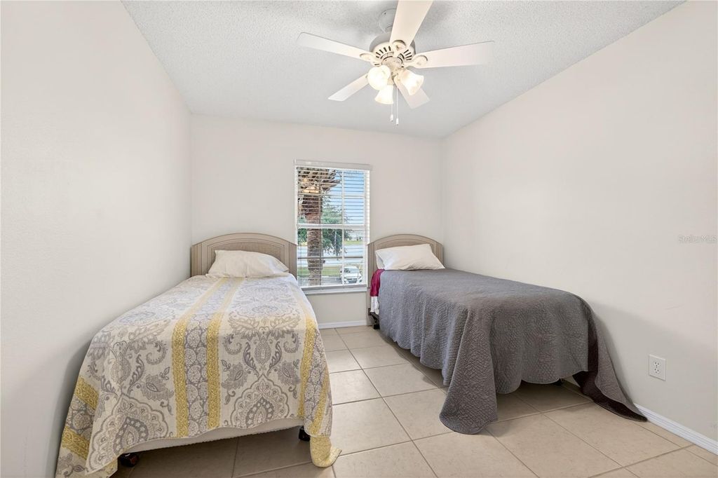 Image 27 of property listing at 13917 TIMBERLAND DRIVE 201, Orlando, FL 32824
