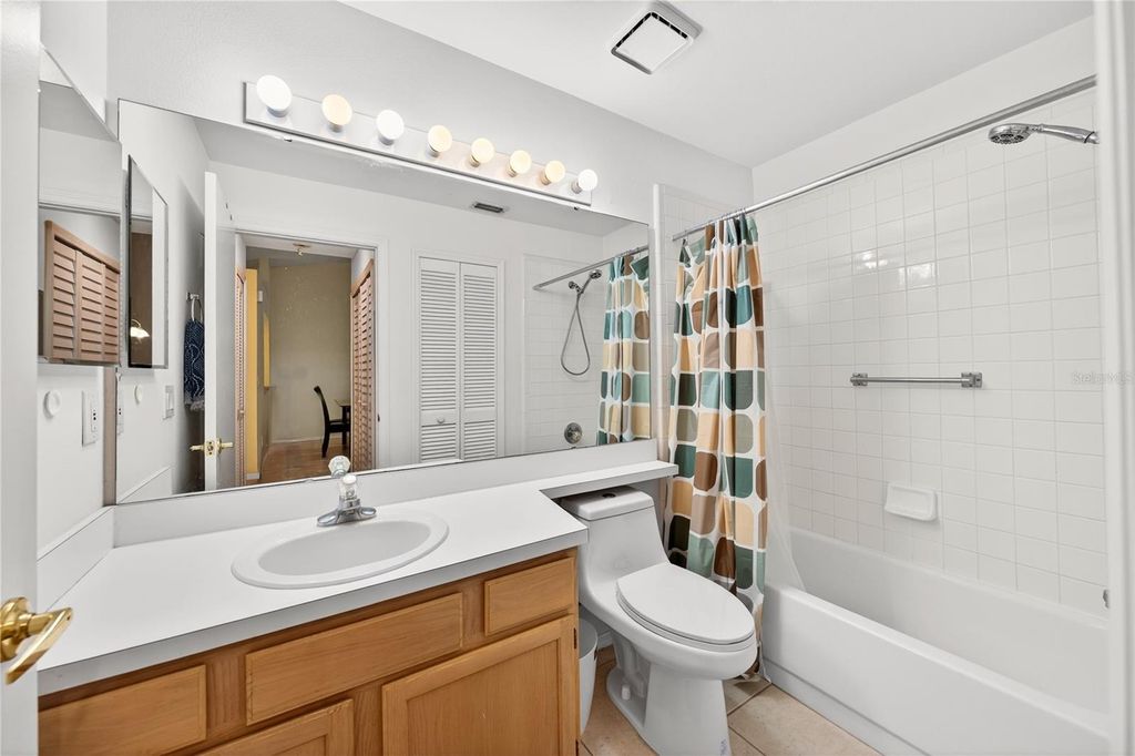 Image 30 of property listing at 13917 TIMBERLAND DRIVE 201, Orlando, FL 32824