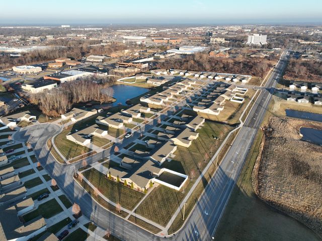 595 W 85th Drive, Merrillville, IN 46410