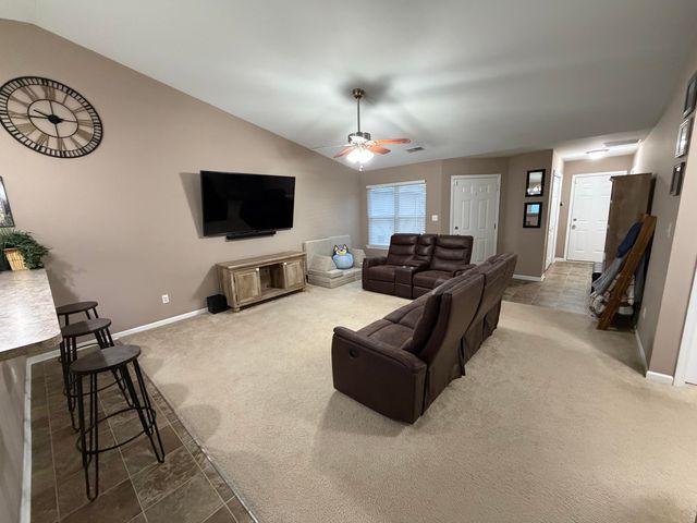 595 W 85th Drive, Merrillville, IN 46410