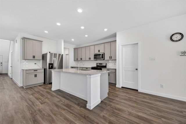 3914 Windy Whisper Drive, Brookshire, TX 77423