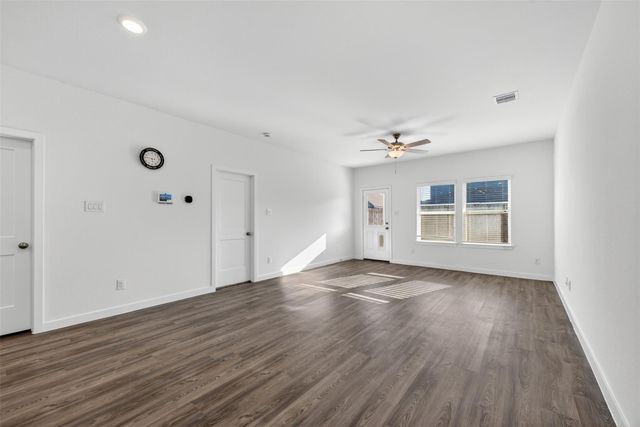 3914 Windy Whisper Drive, Brookshire, TX 77423