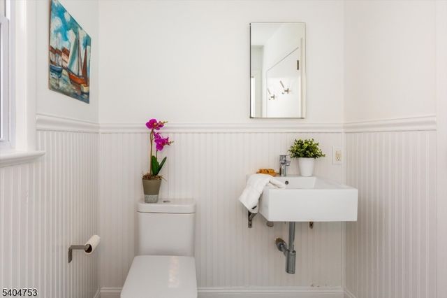 124 Essex Ave, Glen Ridge Boro Twp., NJ 07028