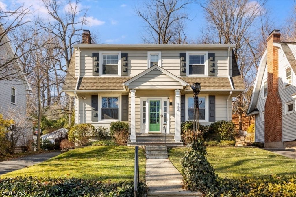 124 Essex Ave, Glen Ridge Boro Twp., NJ 07028