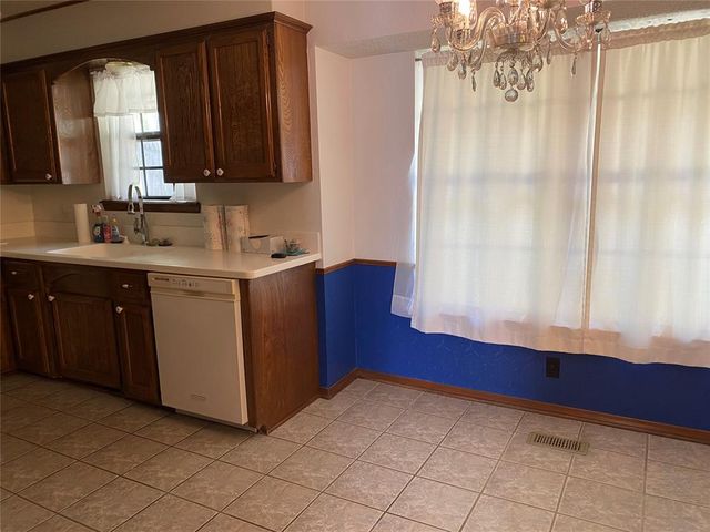 42 Northridge Road, Shawnee, OK 74804