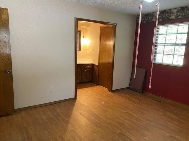 42 Northridge Road, Shawnee, OK 74804